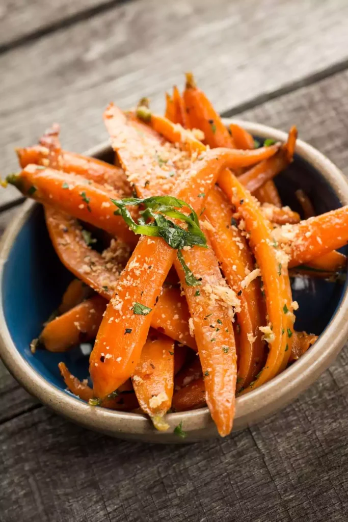 Carrots: Crunch Your Way to a Sun-Kissed Look