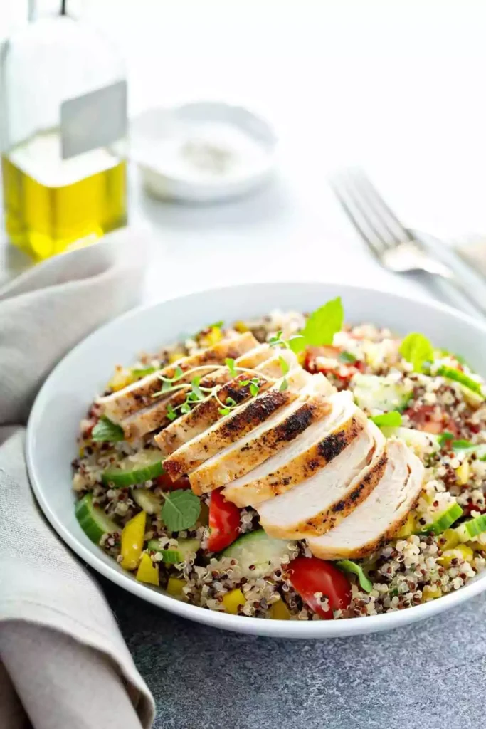 Chicken and Spinach Quinoa Salad